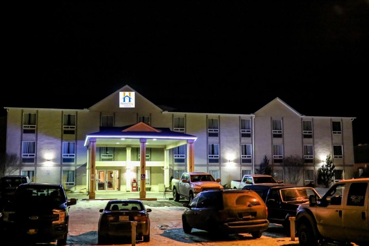 Homestay Express Airdrie Εξωτερικό φωτογραφία