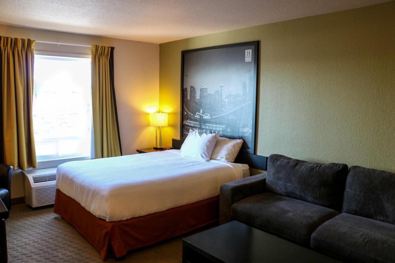 Homestay Express Airdrie Εξωτερικό φωτογραφία